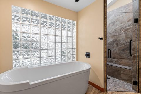 Tiny photo for 722 NW Sandy Drive, Grants Pass, OR 97526 (MLS # 220217636)