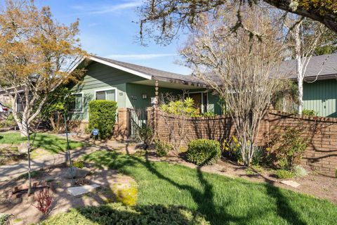 Tiny photo for 722 NW Sandy Drive, Grants Pass, OR 97526 (MLS # 220217636)