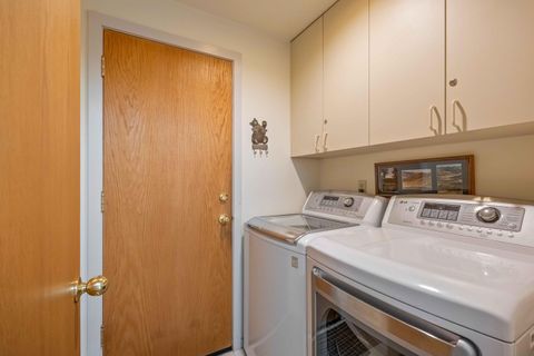 Tiny photo for 57607 Rocky Mountain Lane #4, Bend, OR 97707 (MLS # 220219507)