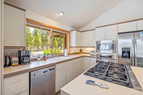 Tiny photo for 57607 Rocky Mountain Lane #4, Bend, OR 97707 (MLS # 220219507)