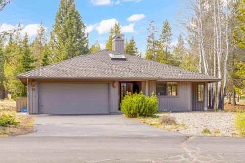 Photo of 57607 Rocky Mountain Lane #4, Bend, OR 97707 (MLS # 220219507)