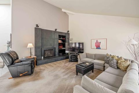 Tiny photo for 57607 Rocky Mountain Lane #4, Bend, OR 97707 (MLS # 220219507)
