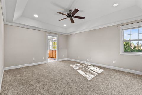 Tiny photo for 245 Jackson Creek Drive, Jacksonville, OR 97530 (MLS # 220211148)