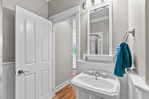 Tiny photo for 245 Jackson Creek Drive, Jacksonville, OR 97530 (MLS # 220211148)