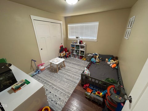 Tiny photo for 1024 NW Hawthorne Avenue, Grants Pass, OR 97526 (MLS # 220224347)