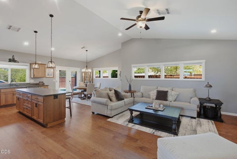 Tiny photo for 326 SW Kennedy Way, Grants Pass, OR 97526 (MLS # 220227418)