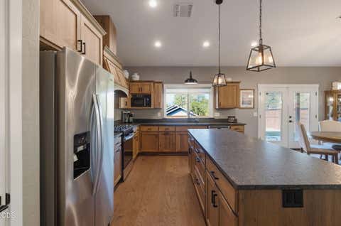 Tiny photo for 326 SW Kennedy Way, Grants Pass, OR 97526 (MLS # 220227418)