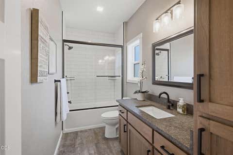 Tiny photo for 326 SW Kennedy Way, Grants Pass, OR 97526 (MLS # 220227418)