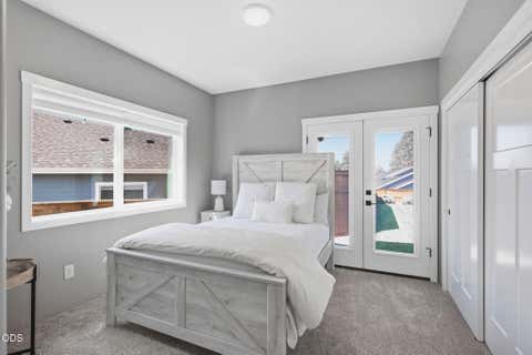 Tiny photo for 326 SW Kennedy Way, Grants Pass, OR 97526 (MLS # 220227418)