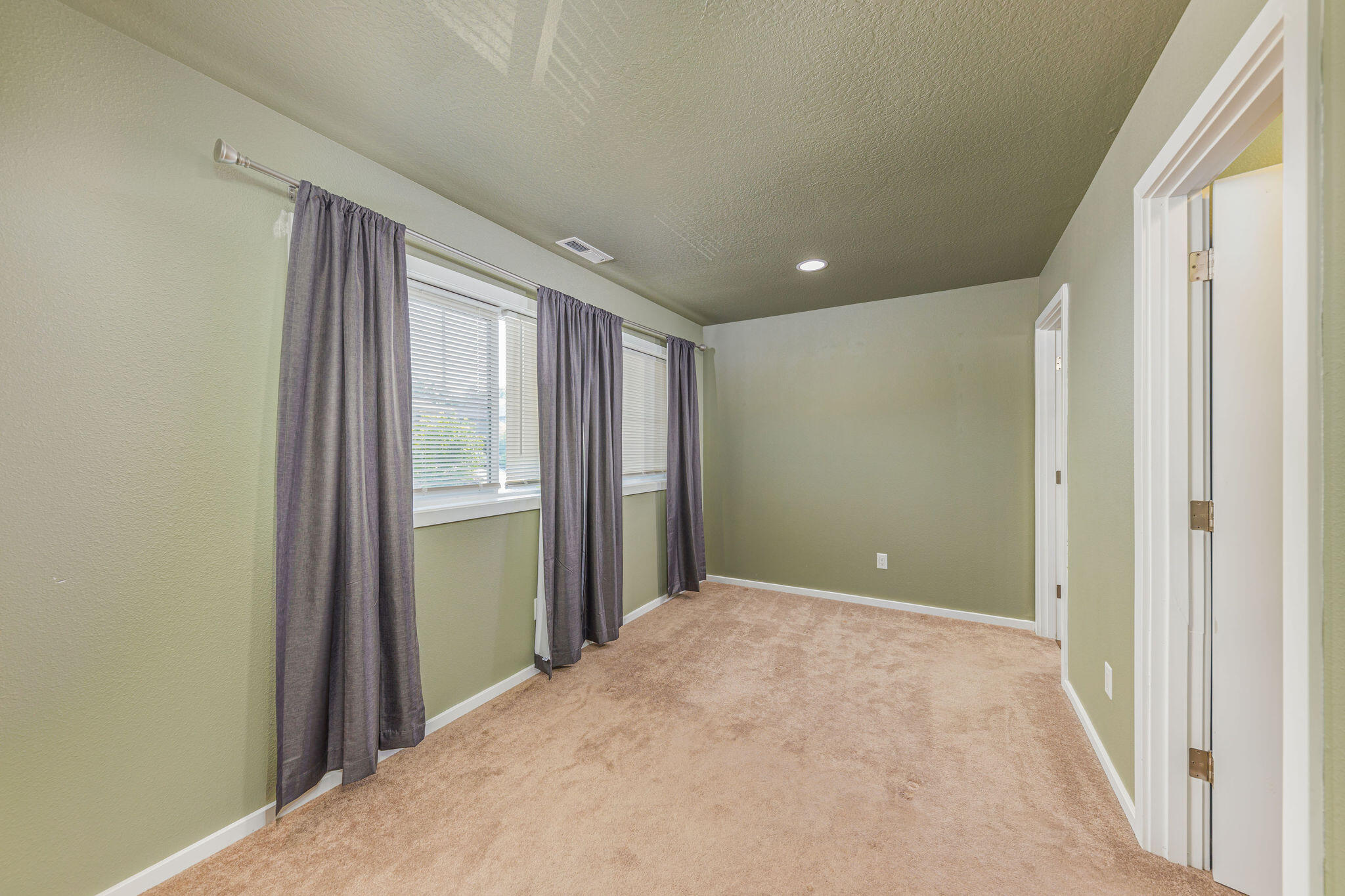 Heights At Hillcrest Phase 3, The - Residential