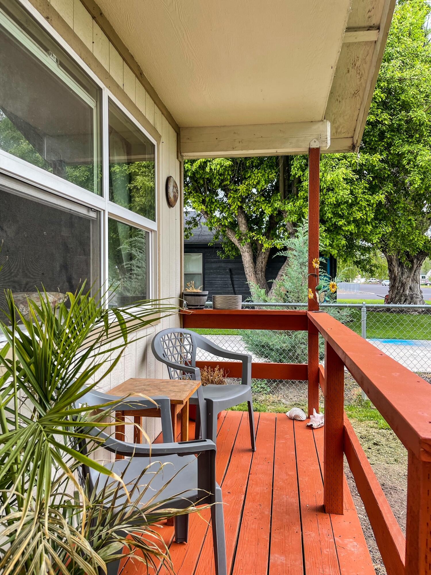 Oregon + Western - Residential