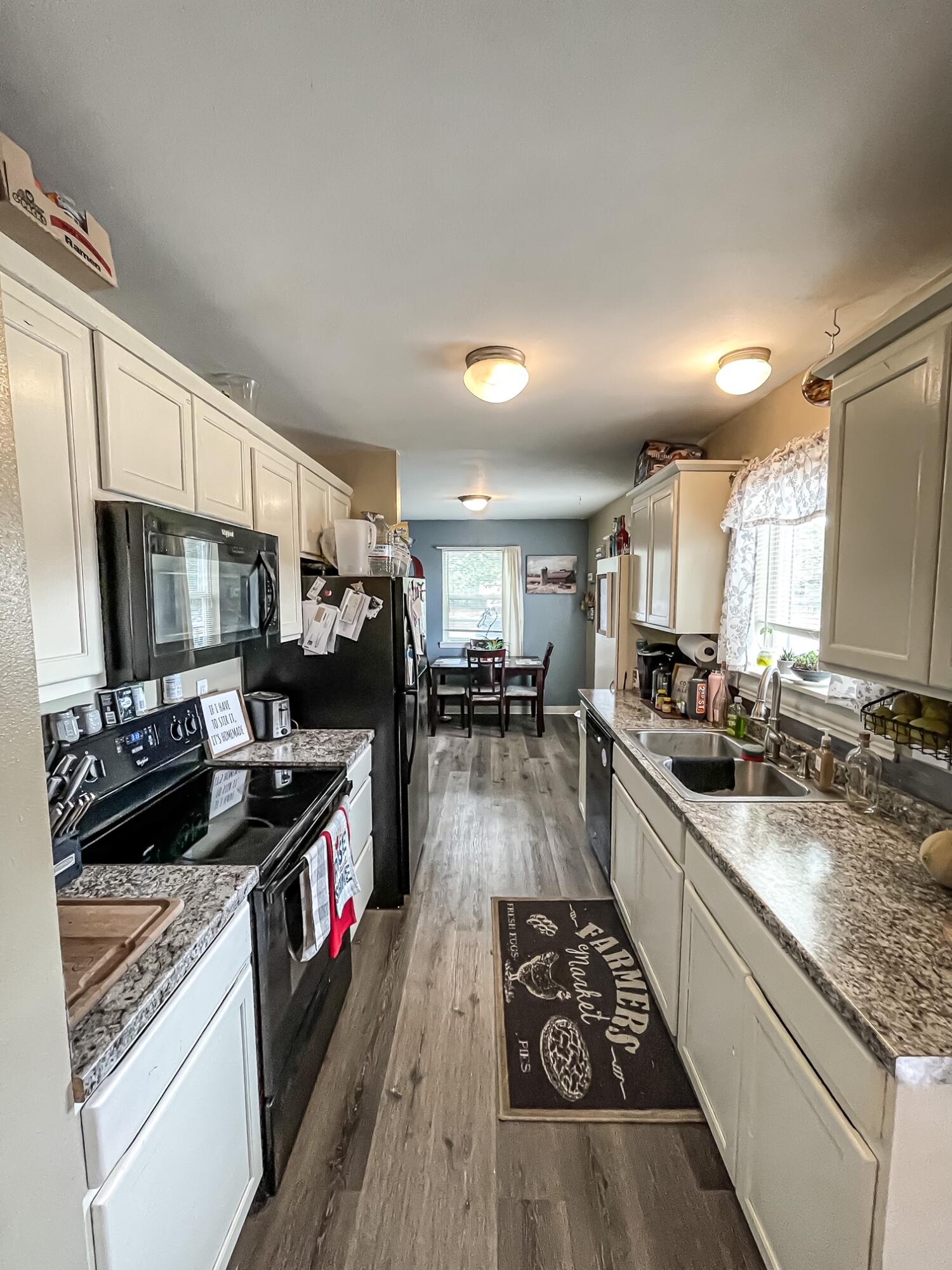 Oregon + Western - Residential