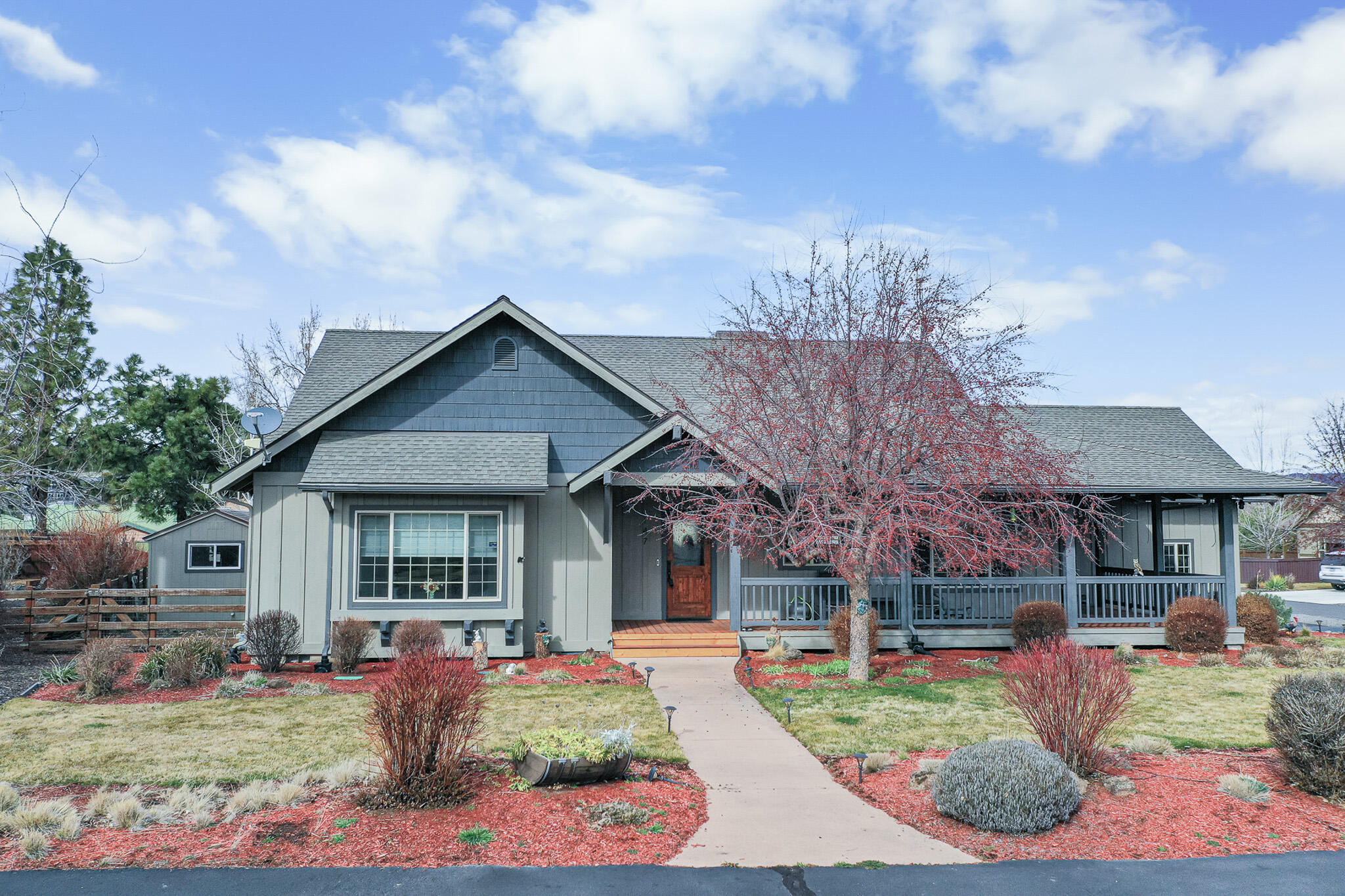 147 NW Saddlehorn Court