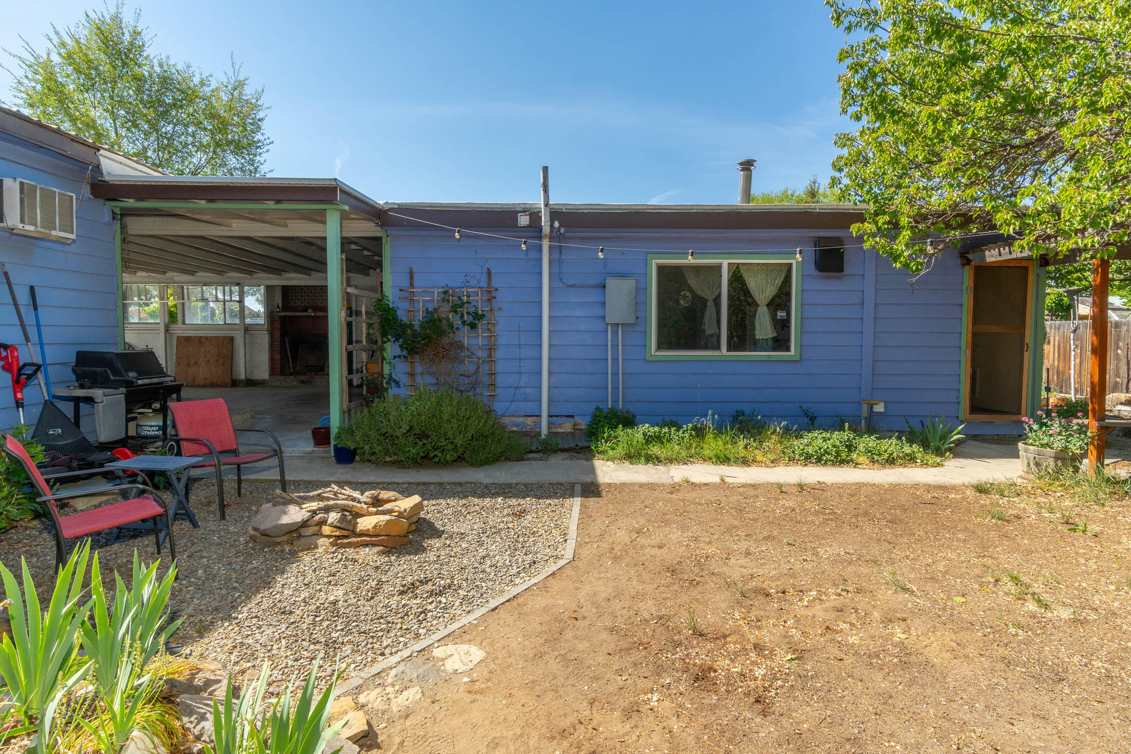 1808 SW Kalama Avenue