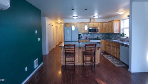 Tiny photo for 52470 Medill Court, La Pine, OR 97739 (MLS # 220226530)
