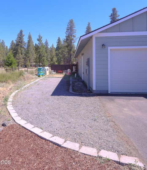 Tiny photo for 52470 Medill Court, La Pine, OR 97739 (MLS # 220226530)