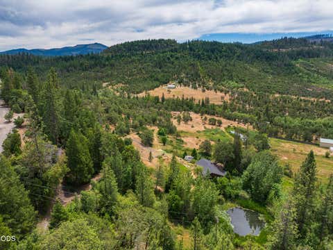 Tiny photo for 11598 Butte Falls Highway, Eagle Point, OR 97524 (MLS # 220224205)
