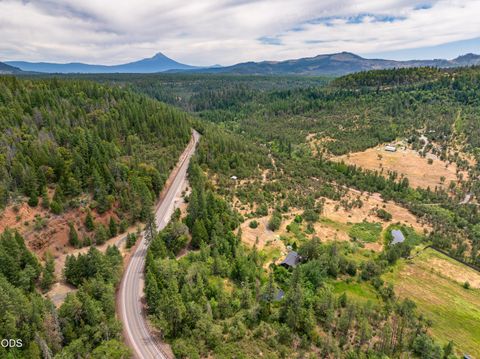 Tiny photo for 11598 Butte Falls Highway, Eagle Point, OR 97524 (MLS # 220224205)