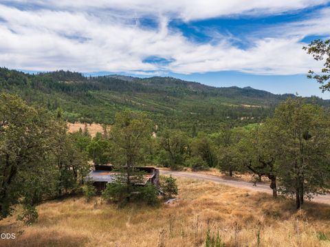 Tiny photo for 11598 Butte Falls Highway, Eagle Point, OR 97524 (MLS # 220224205)