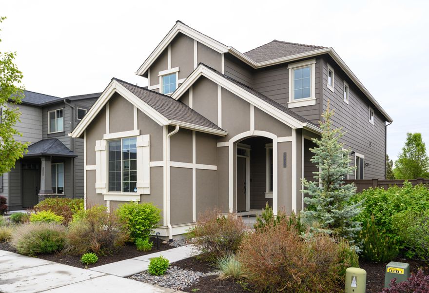 Super clean Parkland residence w/a great room layout, central AC, & an oversized double garage w/epoxy floor. Click the virtual media link for a narrated video walkthrough w/aerial drone footage. The great room has an open kitchen w/quartz counters, undermount sink, undercabinet lighting, stainless appliances, a spacious dining area/living room & the powder room is connected. The adjacent den/media room has French-doors for privacy.  Upstairs the Master suite fits a king bed, end tables, & furnishings & the closet is big/well organized & the bath has a double vanity w/quartz counters. The loft/bonus separating the master from guest beds works as a bonus room or office. The guest bath has a tub-shower combo/quartz counters & abuts the utility room. Both guest bedrooms are of equivalent size & look out over the green belt/canal. The fenced side yard has a well done stamped concrete patio & crushed rock for ease of maintenance & the southern exposure allows patio plants/gardens to thrive!
