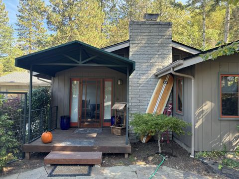 Tiny photo for 802 Beach Street, Ashland, OR 97520 (MLS # 220216761)