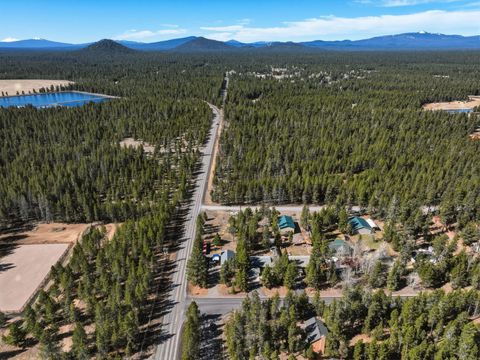 Tiny photo for 55601 Swan Road, Bend, OR 97707 (MLS # 220217539)