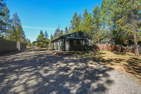 Tiny photo for 55601 Swan Road, Bend, OR 97707 (MLS # 220217539)