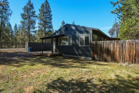 Tiny photo for 55601 Swan Road, Bend, OR 97707 (MLS # 220217539)