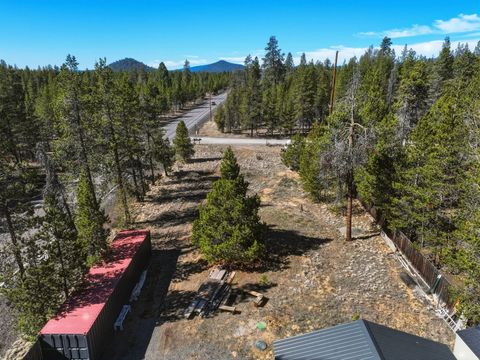 Tiny photo for 55601 Swan Road, Bend, OR 97707 (MLS # 220217539)