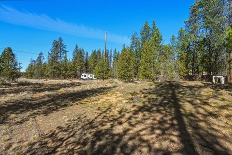 Tiny photo for 55601 Swan Road, Bend, OR 97707 (MLS # 220217539)