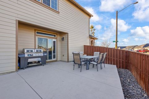 Tiny photo for 1398 NE Carson Street, Prineville, OR 97754 (MLS # 220213295)
