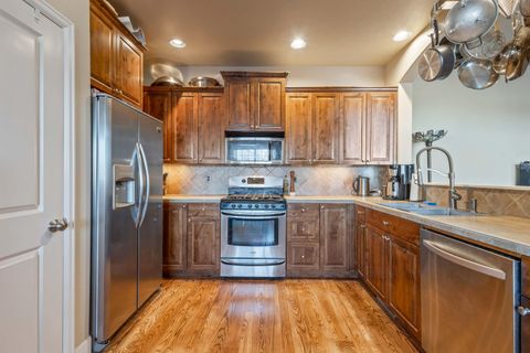 Tiny photo for 1398 NE Carson Street, Prineville, OR 97754 (MLS # 220213295)