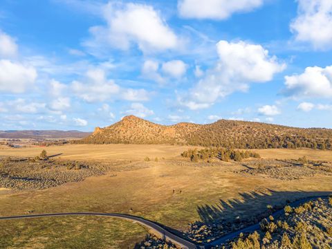 Tiny photo for 1398 NE Carson Street, Prineville, OR 97754 (MLS # 220213295)