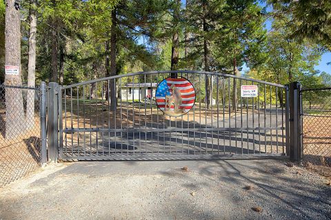 Tiny photo for 6995 Monument Drive, Grants Pass, OR 97526 (MLS # 220211135)