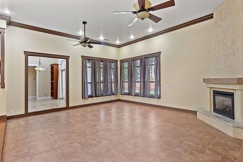 Tiny photo for 6995 Monument Drive, Grants Pass, OR 97526 (MLS # 220211135)