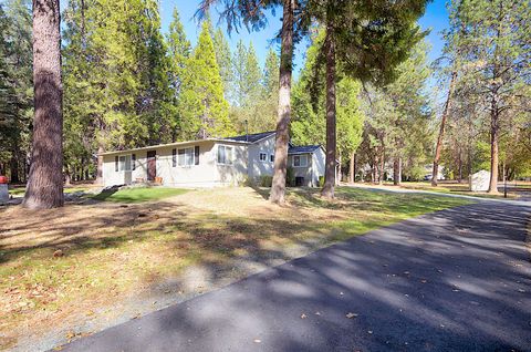 Tiny photo for 6995 Monument Drive, Grants Pass, OR 97526 (MLS # 220211135)