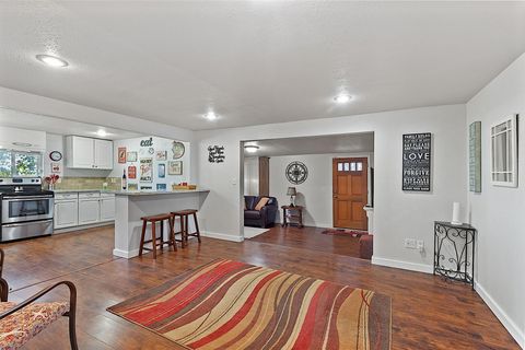 Tiny photo for 6995 Monument Drive, Grants Pass, OR 97526 (MLS # 220211135)