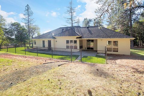 Tiny photo for 6995 Monument Drive, Grants Pass, OR 97526 (MLS # 220211135)