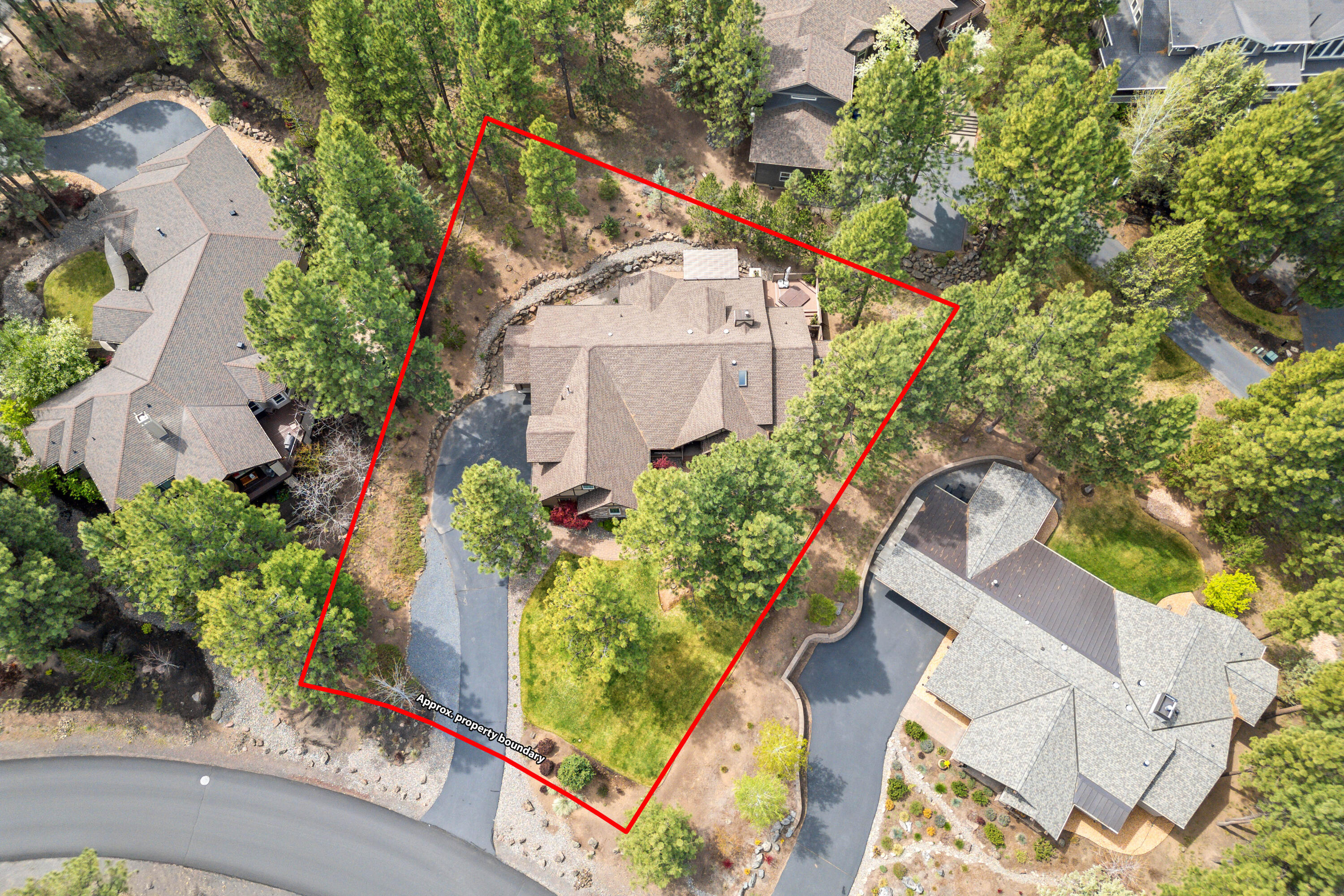 2677 NW Champion Circle