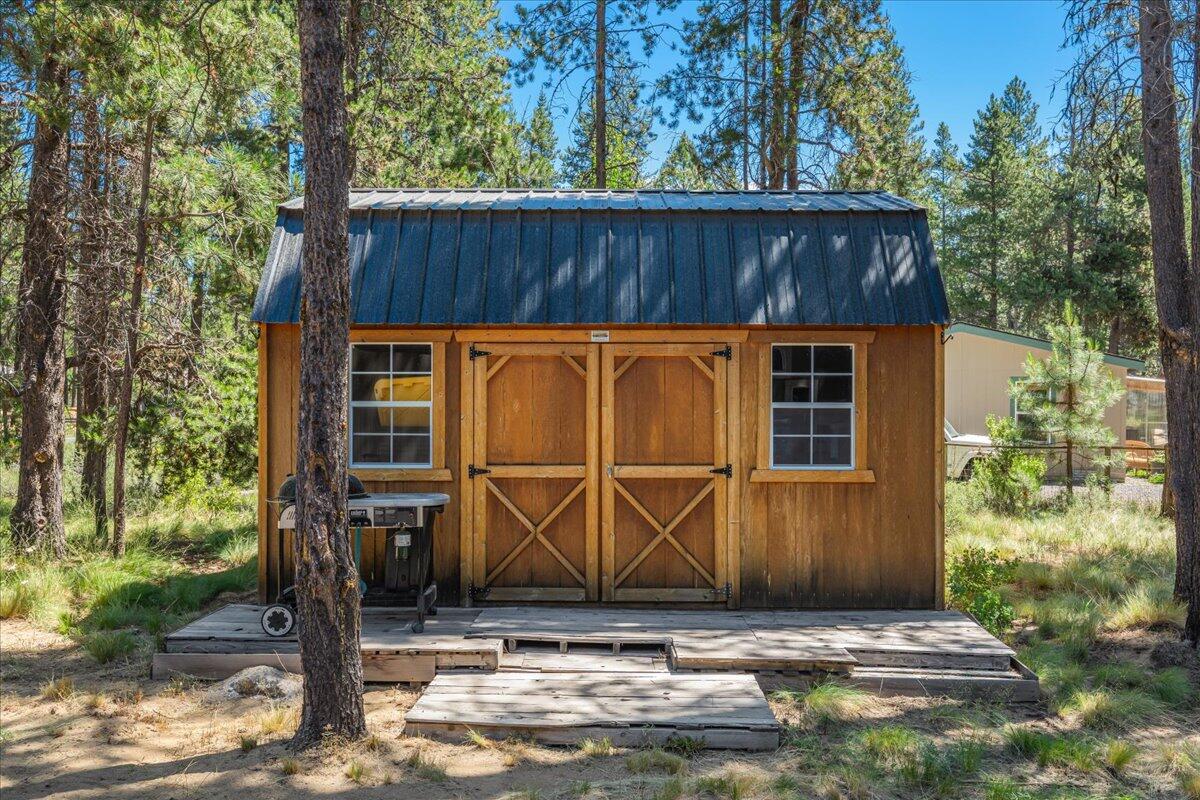 Bend, Oregon 97707, United States, 3 Bedrooms Bedrooms, ,2 BathroomsBathrooms,Residential,Active,60926