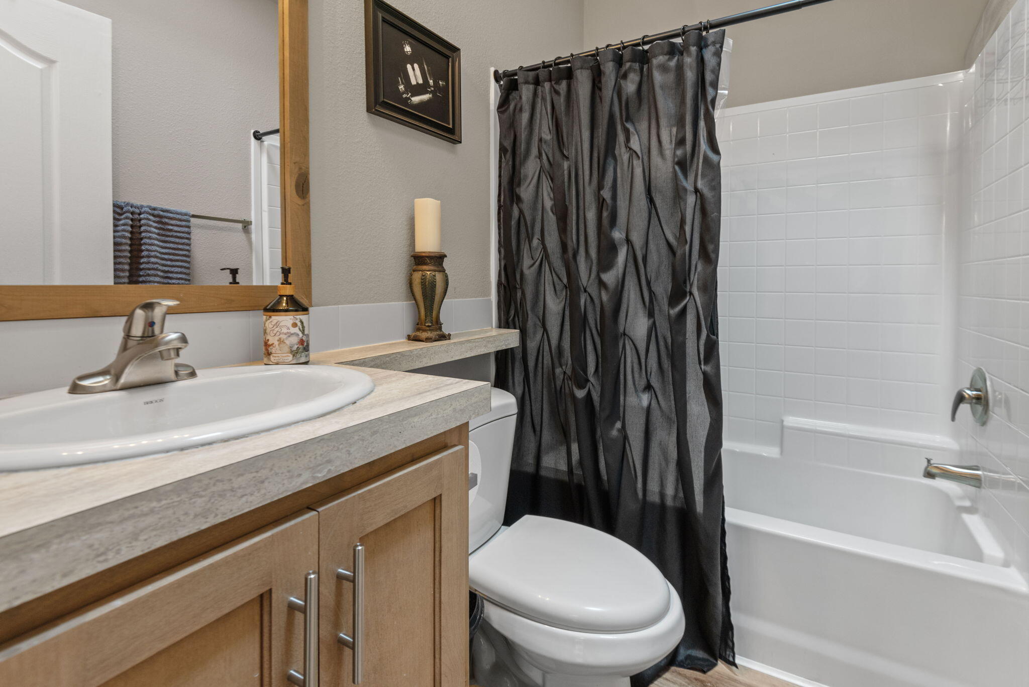 Bend, Oregon 97707, United States, 3 Bedrooms Bedrooms, ,2 BathroomsBathrooms,Residential,Active,60926