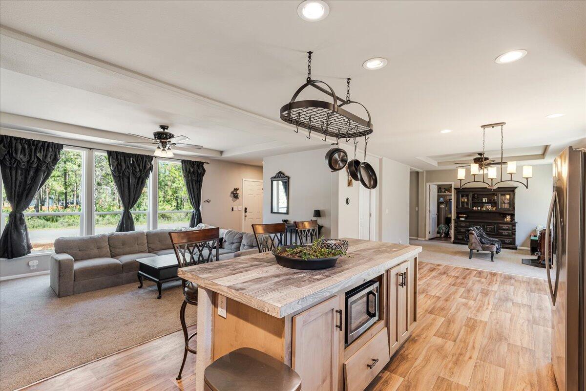 Bend, Oregon 97707, United States, 3 Bedrooms Bedrooms, ,2 BathroomsBathrooms,Residential,Active,60926