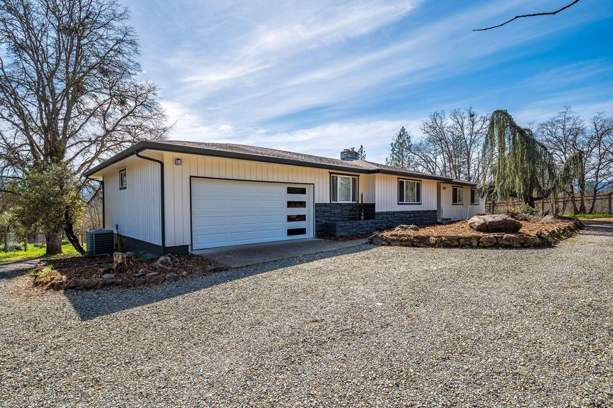 Welcome to 210 S Marble Dr! Beautifully renovated 3180sqft. country home located in a private cul-de-sac close to town.  Featuring 5 bedrooms, 3 bathrooms, large kitchen with Calcutta Quartz countertops, custom shaker style cabinets, stainless steel appliances. Main level primary suite offers walk-in closet, double vanity, large walk-in tile shower with dual shower-heads. 
Some other upgrades include new heating & air systems, new windows, new flooring, Interior doors,  new interior/exterior paint, lighting, fence, Trex Deck, new modern garage door with windows. Sitting on a fully fenced acre backed by 80 acres of BLM Land! Potentially a perfect 2 family set-up.
This one won't last long!