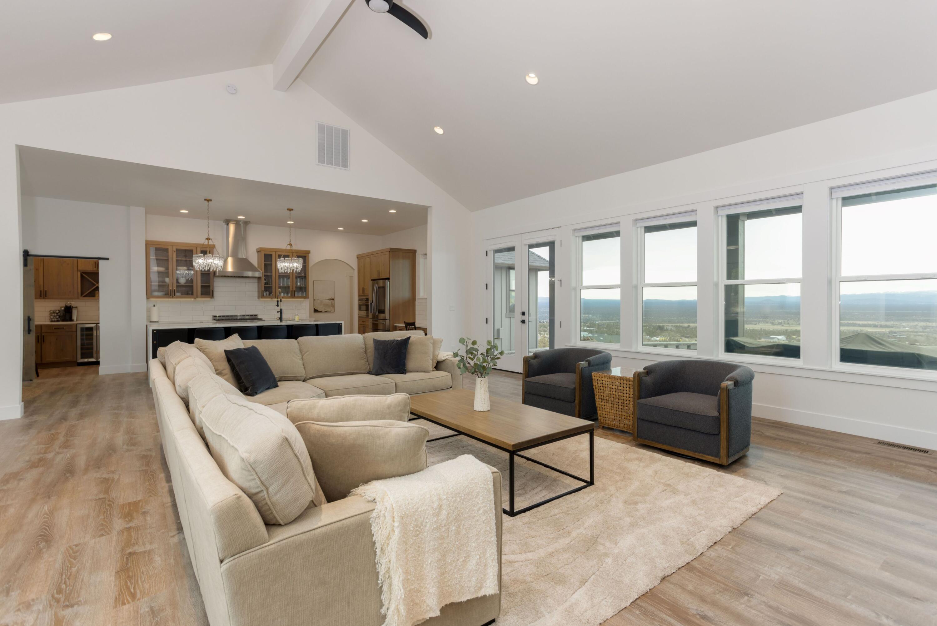 13646 SW Meadowlark Lane