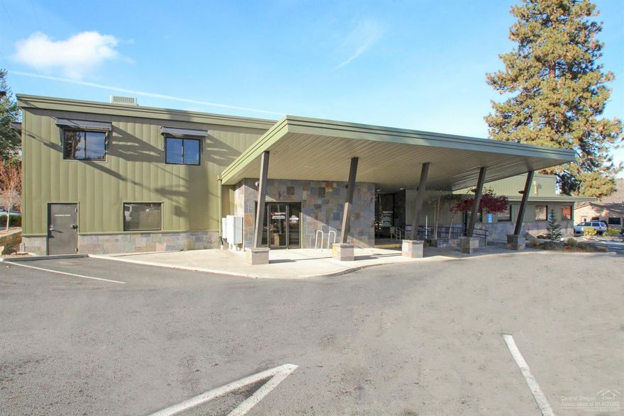 High visibility value add opportunity in exciting midtown Bend location. Suitable for office, retail, or special purpose. The building is vacant and most recently used as a medical office. Priced for value add. A creative , visionary owner can upgrade, reposition, or redevelop this property. Exciting opportunity in a Class A location on State Hwy 20 near downtown Bend.