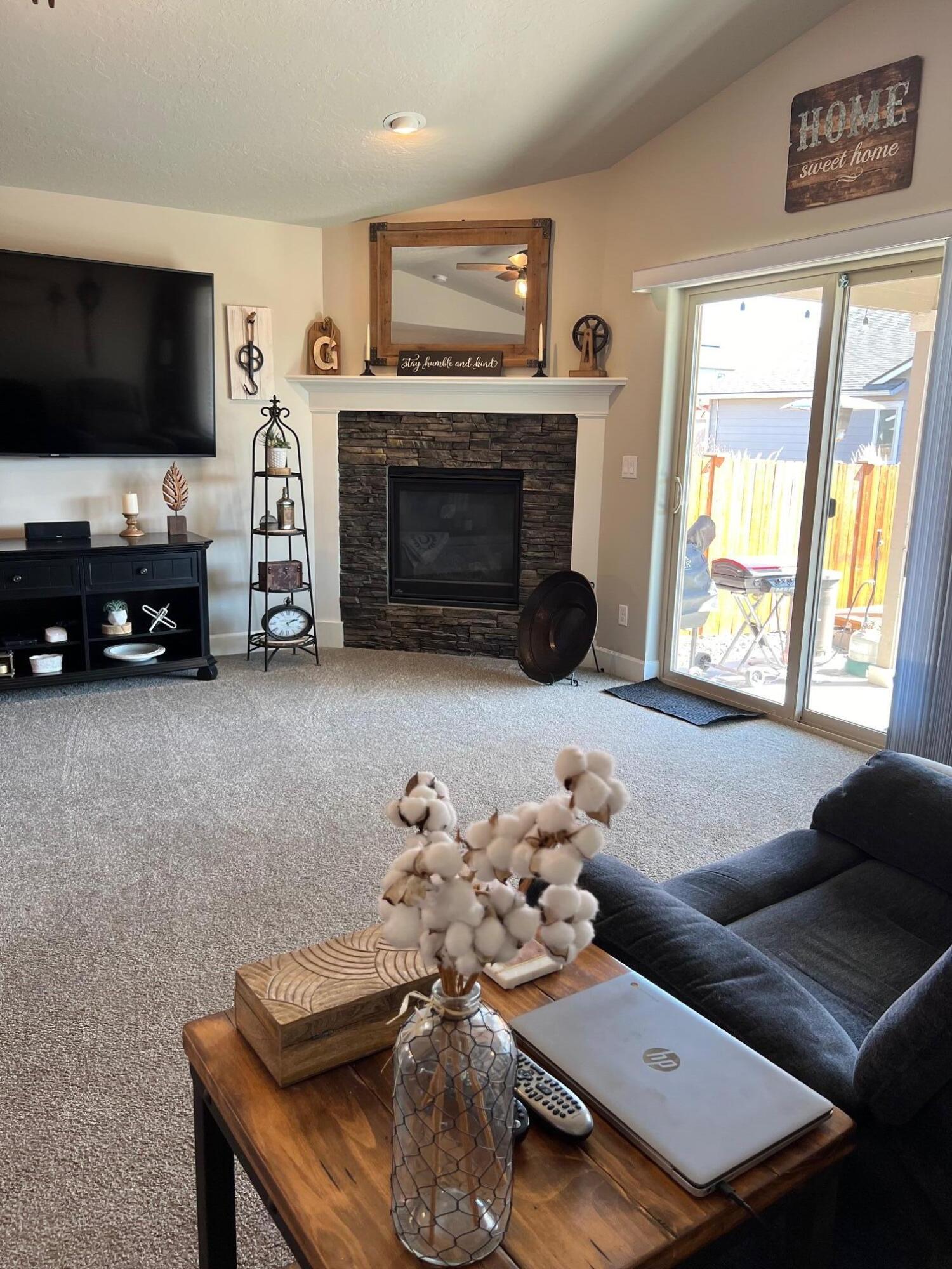 27 Elm - Residential