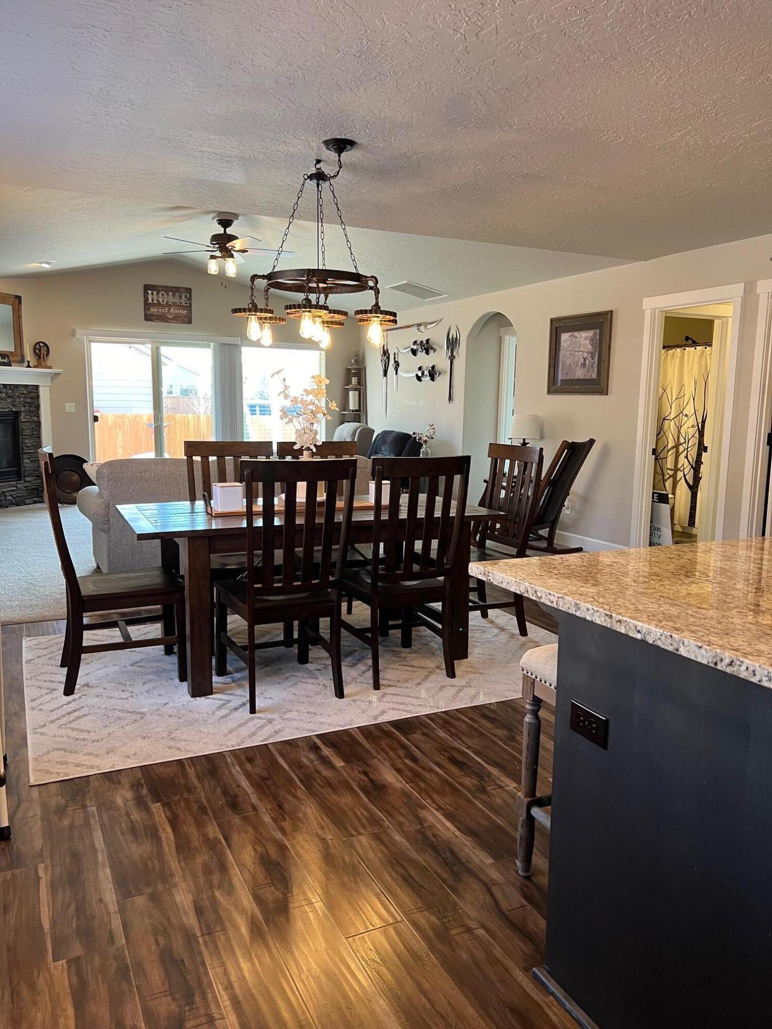 27 Elm - Residential