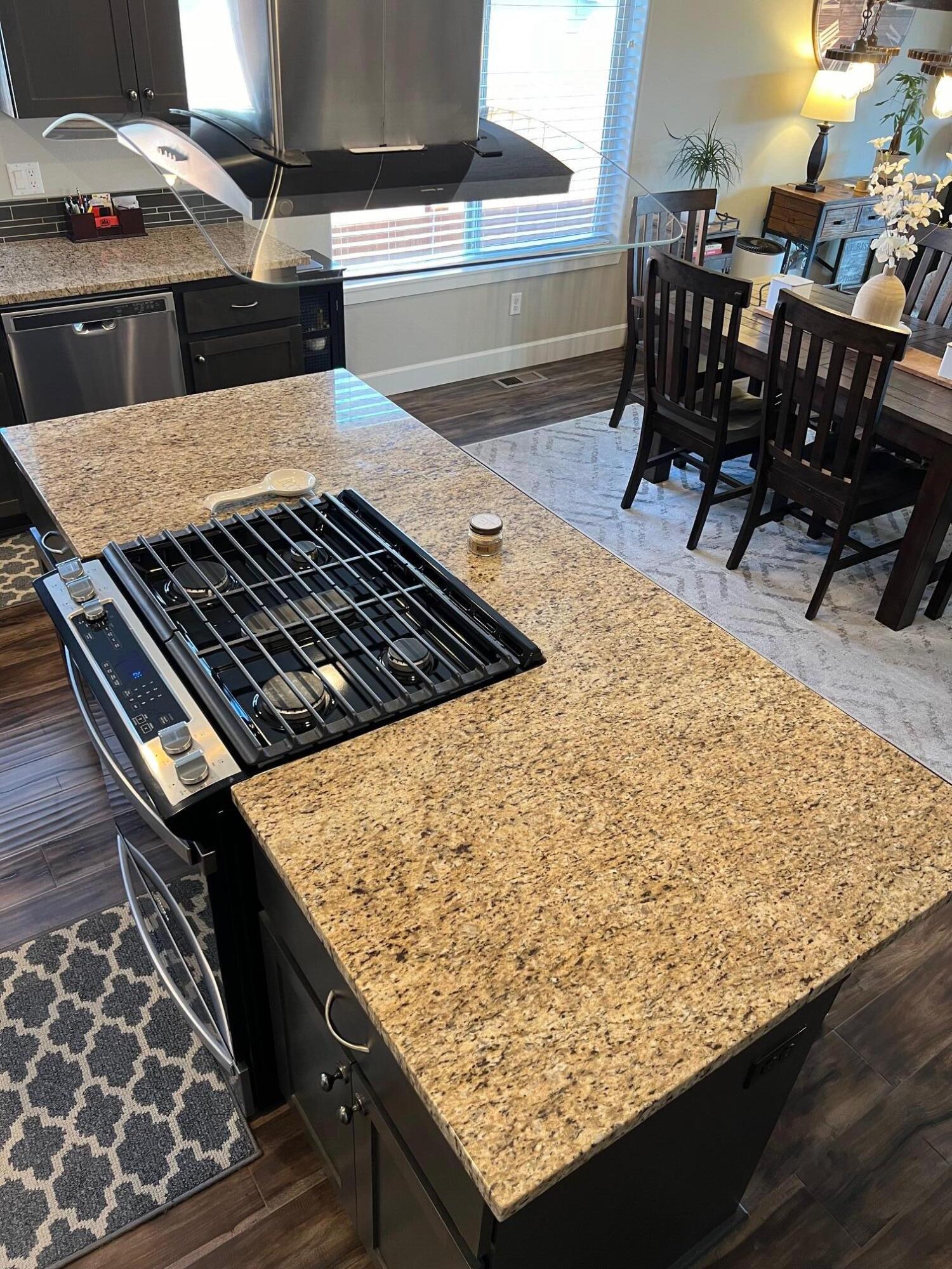 27 Elm - Residential