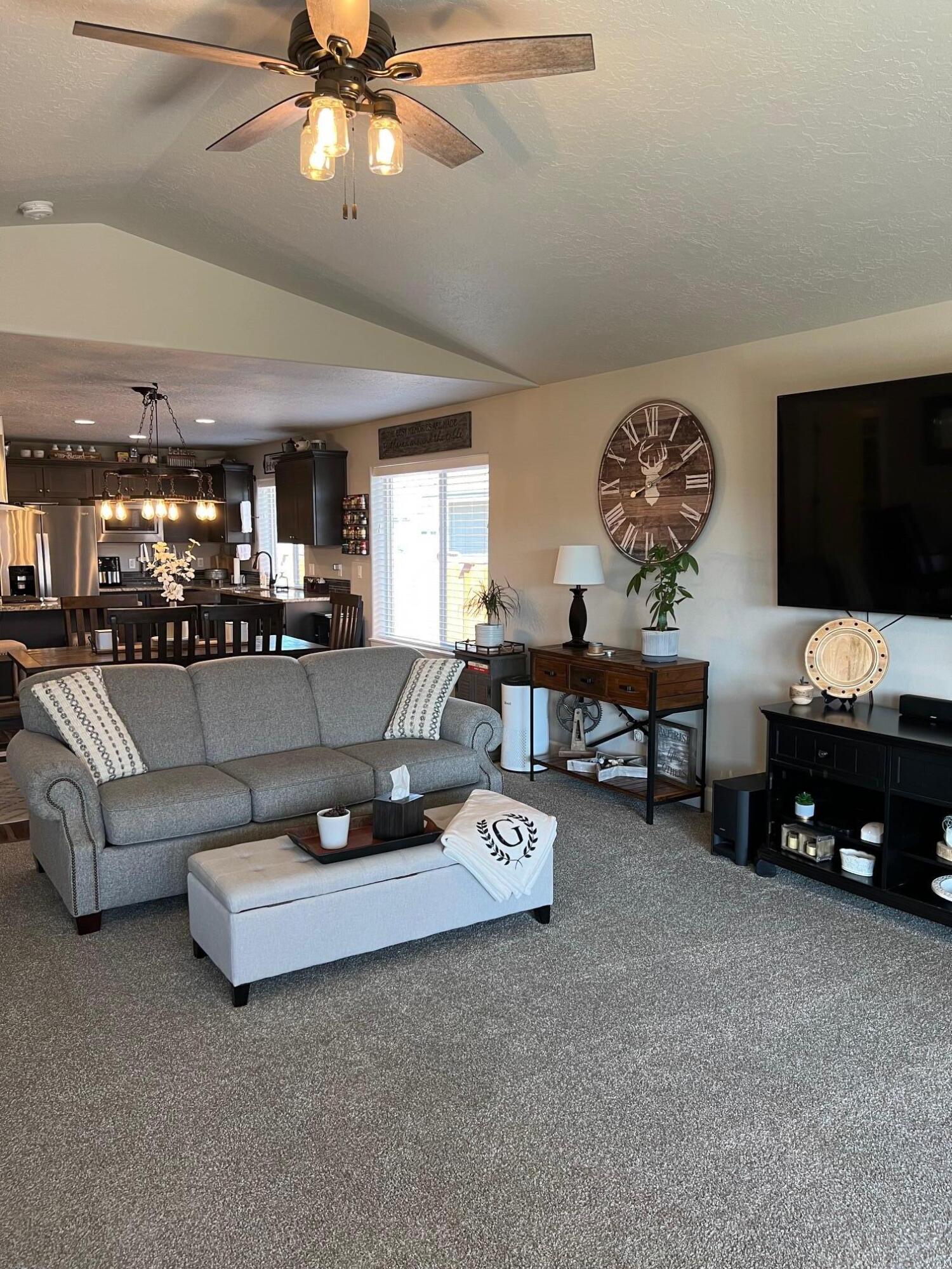 27 Elm - Residential