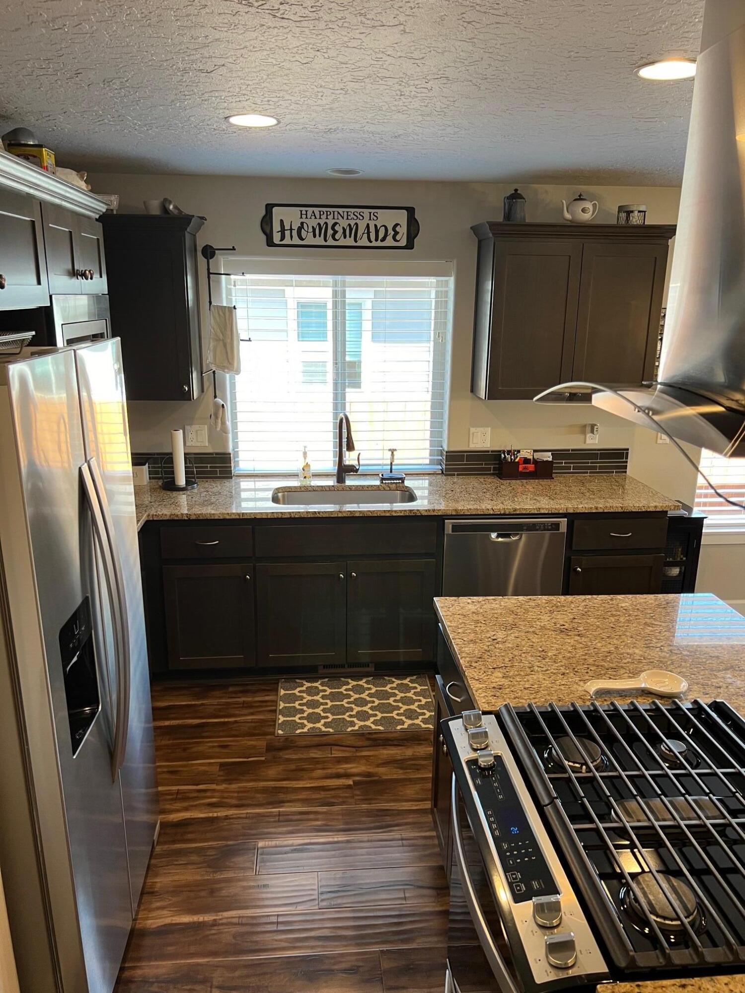 27 Elm - Residential